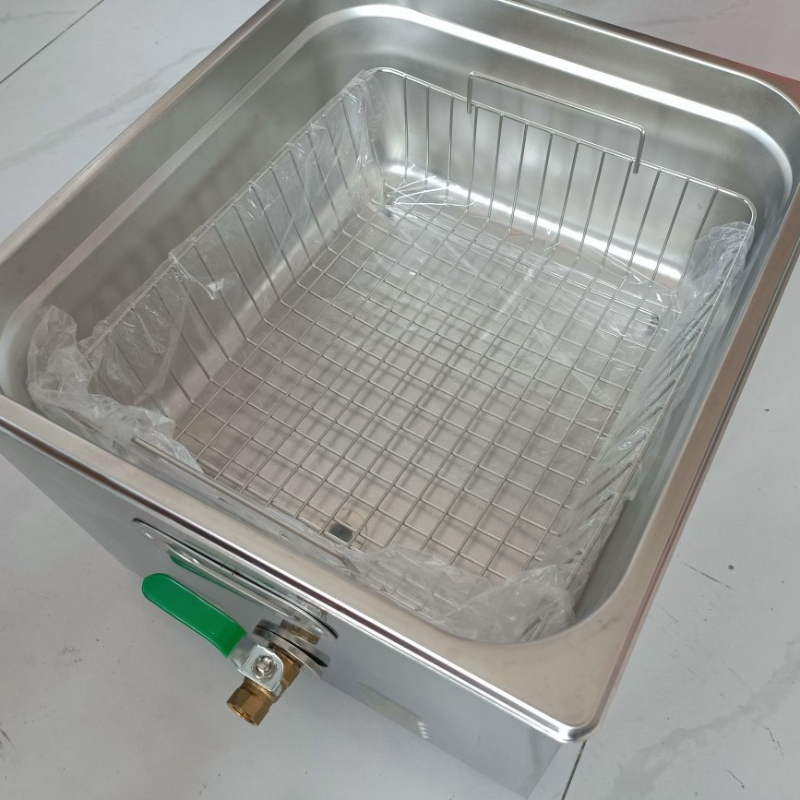 Medical Lab Machines - Ultrasonic shock cleaning machine Industrial laboratory